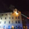 Pożar budynku w Prudniku. Ogień wychodził oknami na 3p.(zdjęcia&wideo)