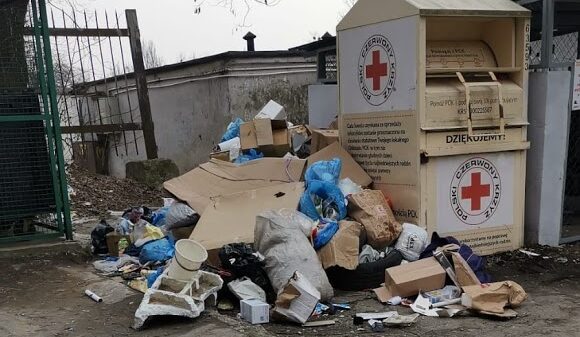 Sterty śmieci w centrum Opola.(Zdjęcia)