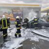 Pożar auta na stacji benzynowej w Pakosławicach.(Zdjęcia)