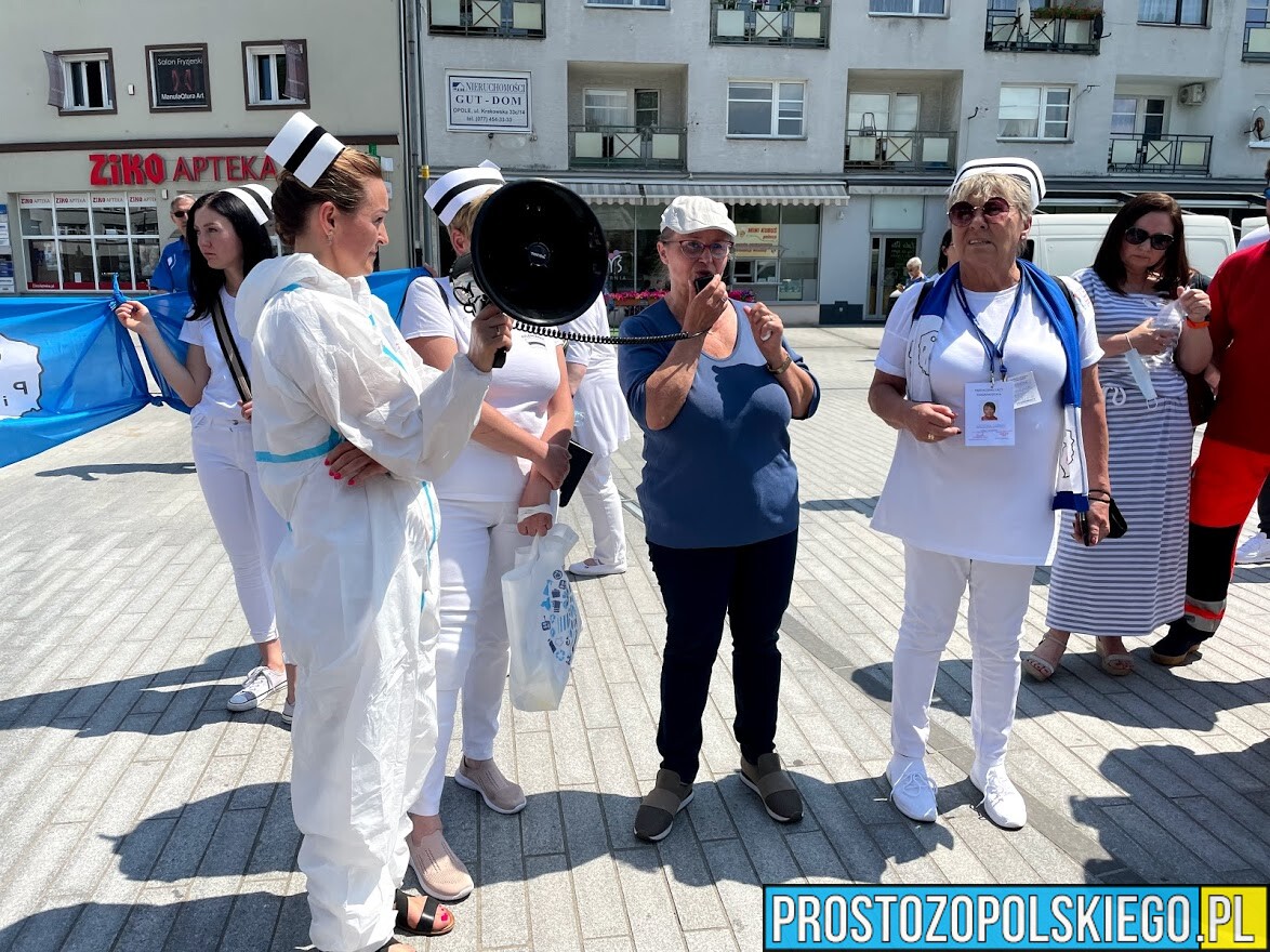Strajk ostrzegawczy pielęgniarek i położnych w Opolu!