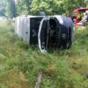 Wypadek busa w Szczedrzyku na głównej drodze. Jedna osoba została poszkodowana(Zdjęcia)