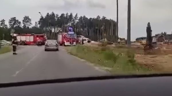 Wypadek na budowie obwodnicy w Oleśnie. Ramię koparki spadło na mężczyznę. Niestety nie udało się go uratować.(Wideo)