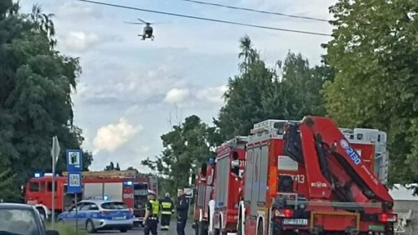 Zderzenie motocyklisty z autem. Rannego mężczyznę LPR Ratownik23 zabrał do szpitala w Opolu.(Zdjęcia)