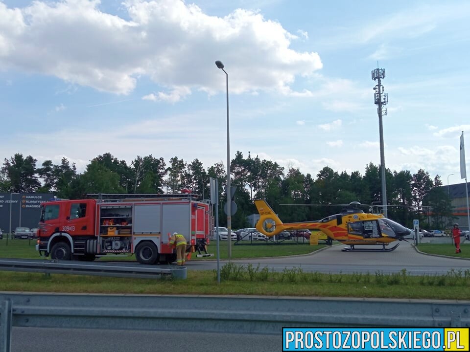 Lądowanie LPR Ratownika23 w Opolu na ul. Wrocławskiej przy salonie samochodowym.(Wideo)