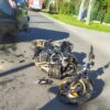 Zderzenie motocyklisty z osobówką w Tarnowie Opolskim. Na miejscu lądował LPR Ratownik23.(Wideo)