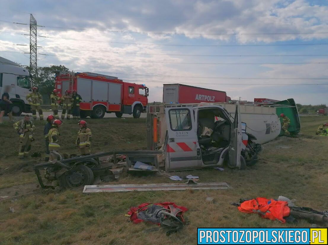 Samochód ciężarowy wjechał w obsługę autostrady na 199km kierunek Wrocław.(Zdjęcia)