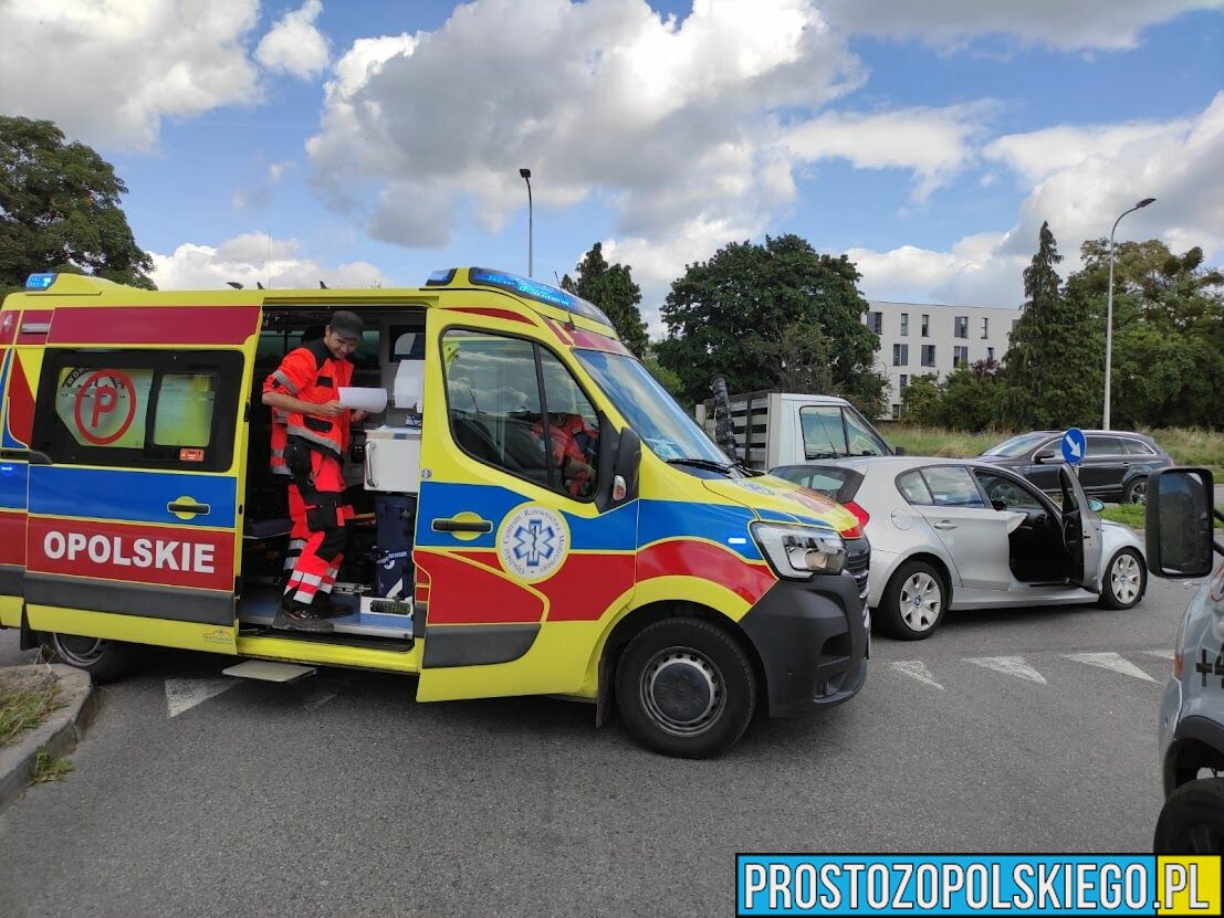 Kierowca z bmw sprawcą zdarzenia drogowego na ul. Armii Krajowej w Opolu.(Zdjęcia)