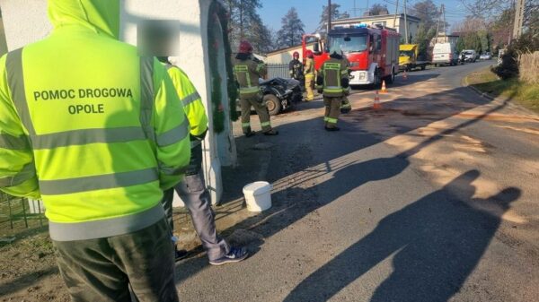 Zderzenie w domecku, wypadek w Domecku, zderzenie busa, wypadek busa, zderzenie osobowego z busem, Domecko wypadek