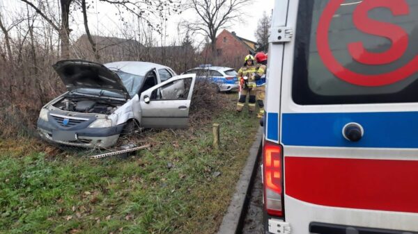 Dachowanie auta w Gorzowie Śląskim.(Zdjęcia)