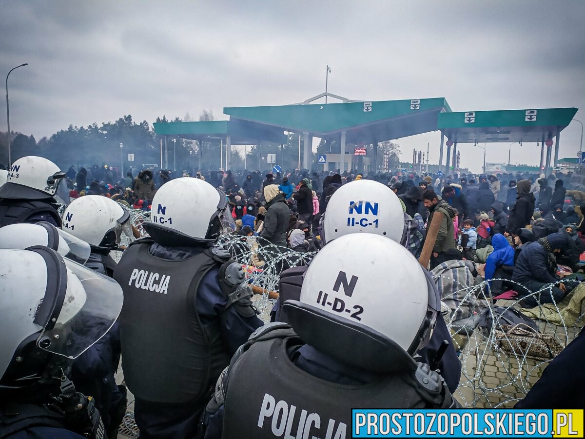 Opolscy policjanci na służbie na granicy państwa.(Zdjęcia)