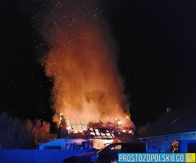 Pożar stodoły w miejscowości Nowa Jamka (Zdjęcia&Wideo)