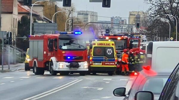 Wypadek na skrzyżowaniu Hallera -Niemodlińska w Opolu.(Zdjęcia)