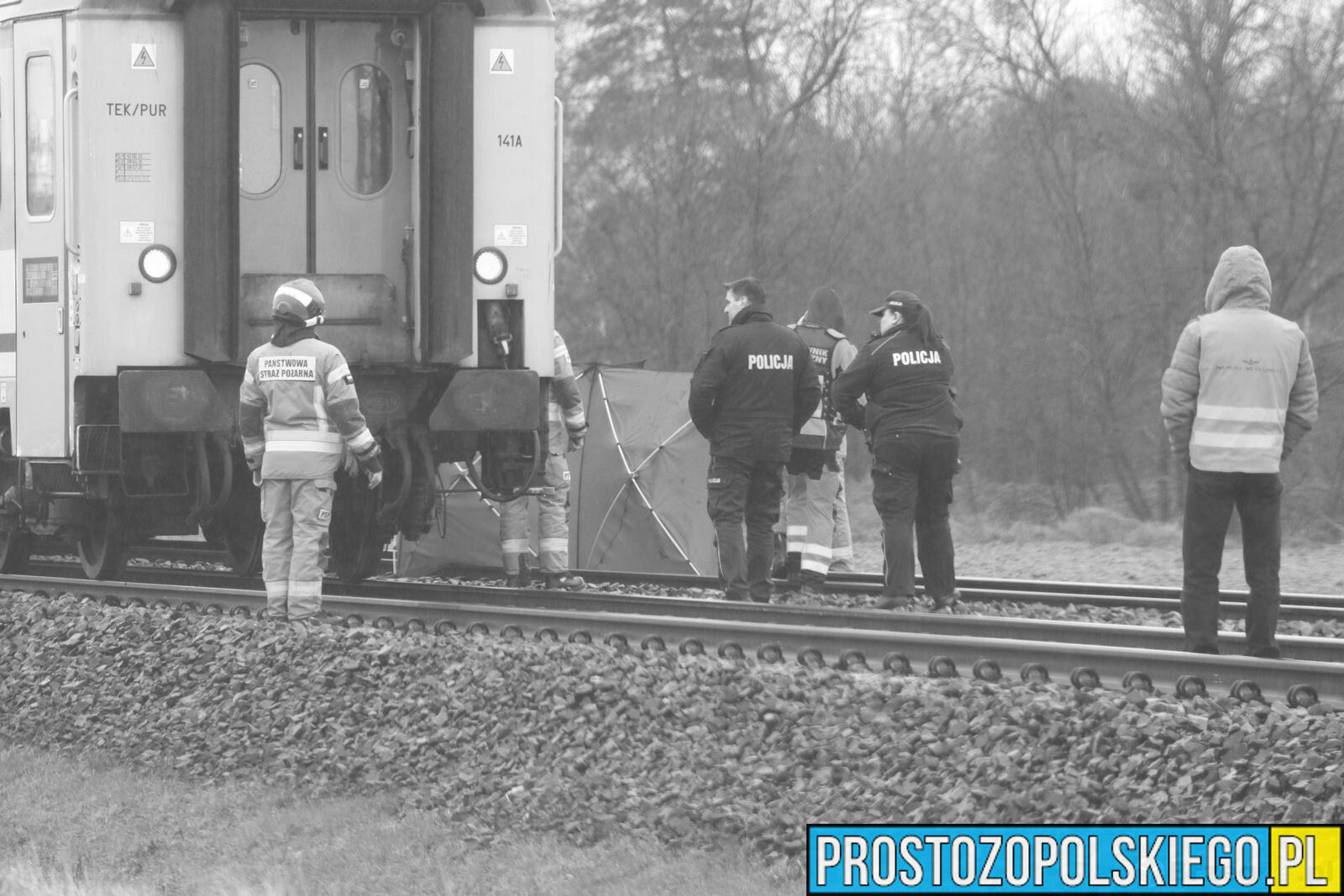 Śmiertelne potrącenie przez pociąg w okolicy przejazdu kolejowego w Brzegu.(Zdjęcia)
