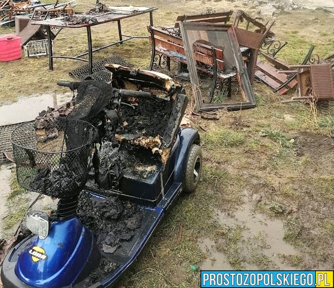 Pożar wiaty i wózków elektrycznych w Ciepielowicach.(Zdjęcia)