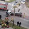 Zderzenie dwóch samochodów na skrzyżowaniu w Brzegu.