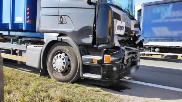 Zderzenie dwóch pojazdów ciężarowych na obwodnicy Opola.(Zdjęcia&Wideo)