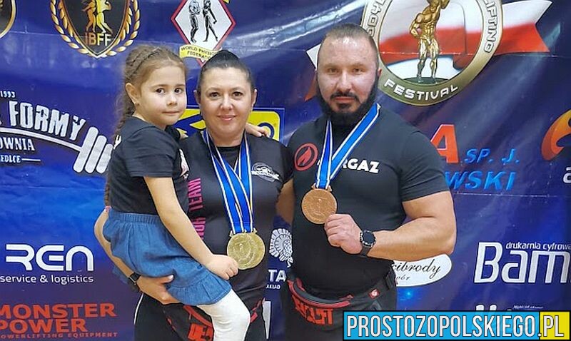 Najsilniejsza policjantka z Opola. Mistrzostwa Europy federacji XPC w trójboju siłowym.(Zdjęcia)