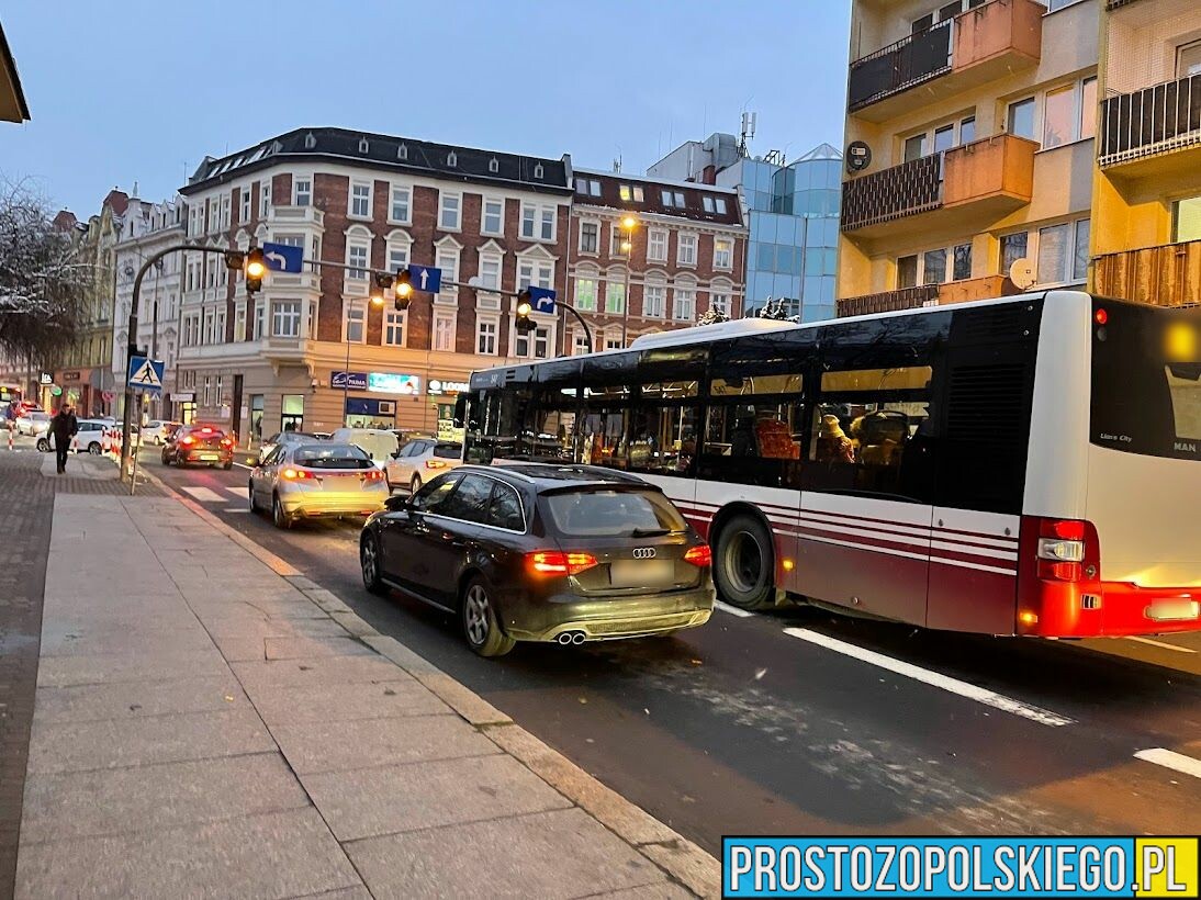 Zły stan autobusu komunikacji miejskiej w Kędzierzynie-Koźlu.(Zdjęcia)