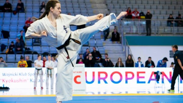 Zawodniczka Champion Klub Karate Kyokushin z medalem Mistrzostw Europy