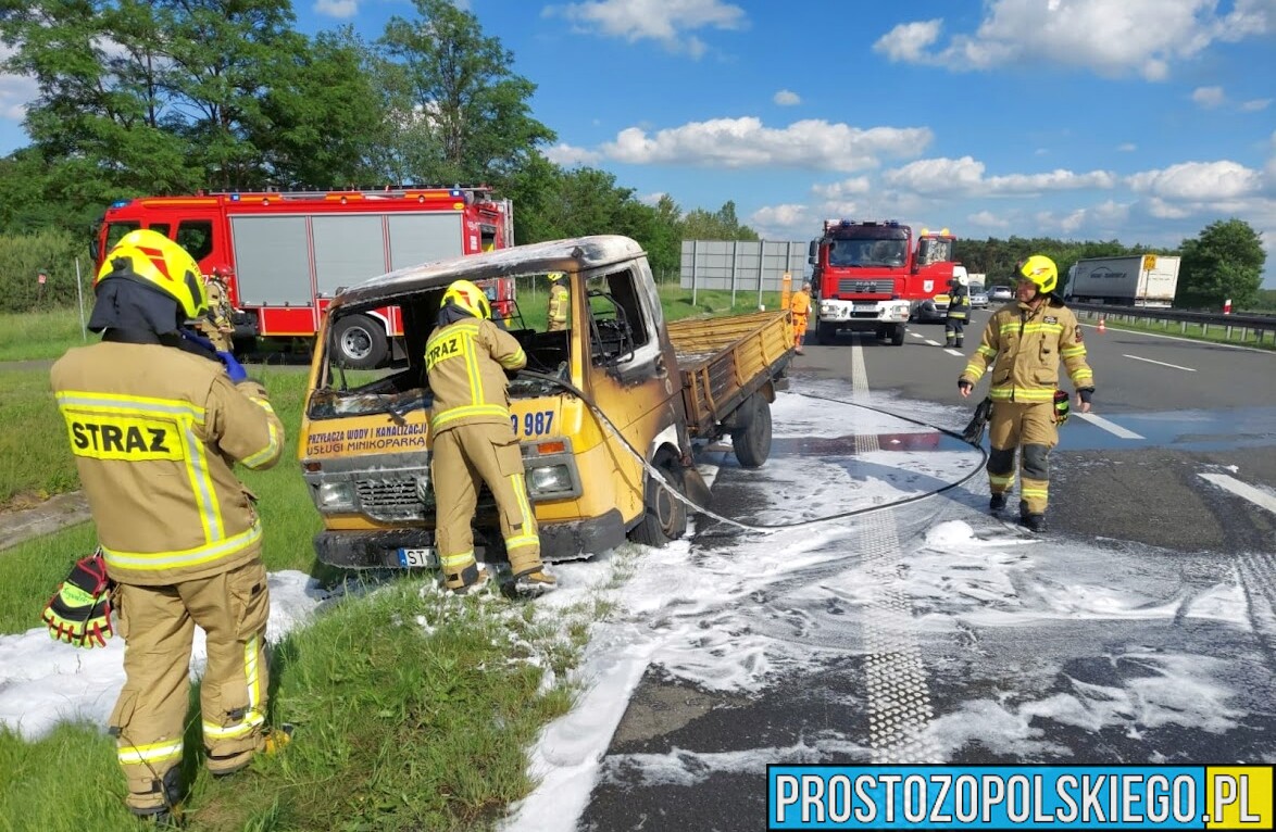 Pożar samochodu dostawczego na autostradzie A4.(Zdjęcia)