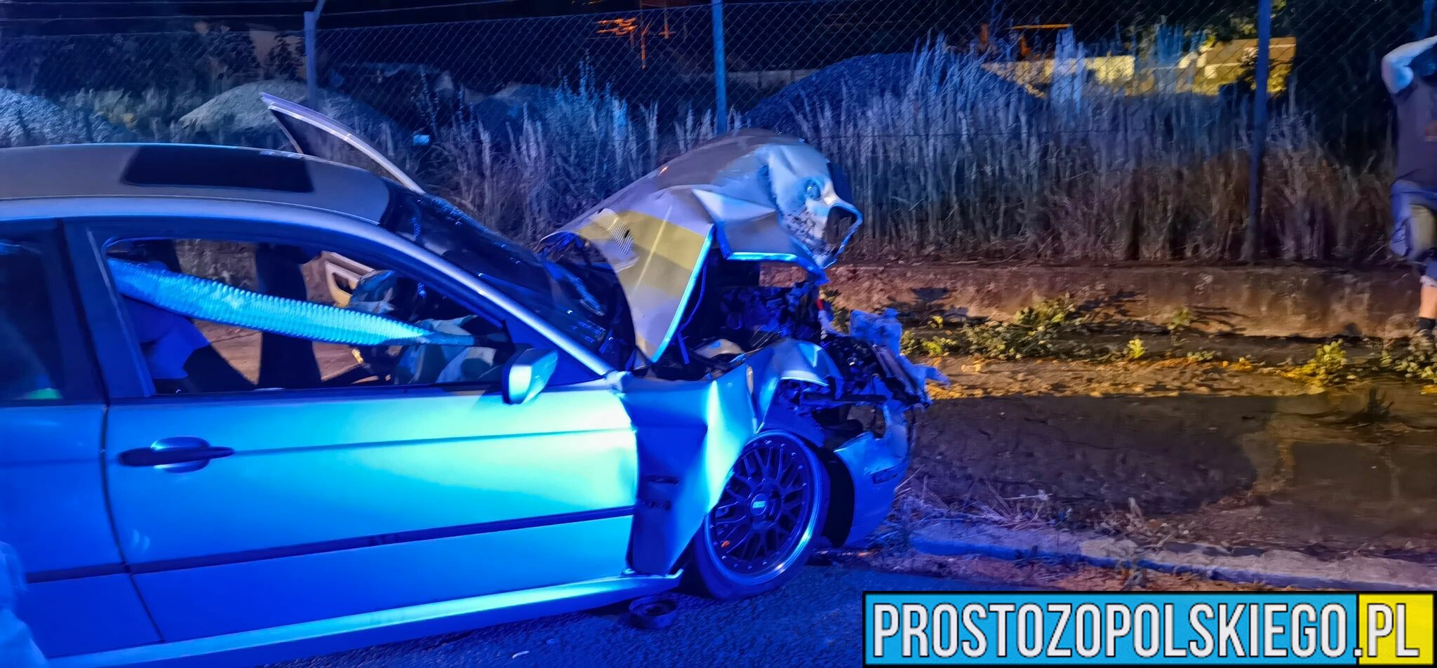 Kierująca bmw uszkodziła łącznie 3 pojazdy w Brzegu.35-latka miała 2 promile alkoholu.(Zdjęcia)