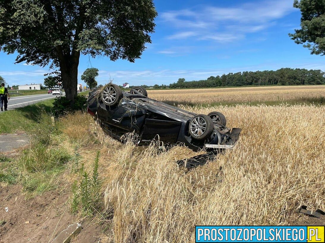 Dachowanie auta w miejscowości Nakło na DK94.(Zdjęcia)