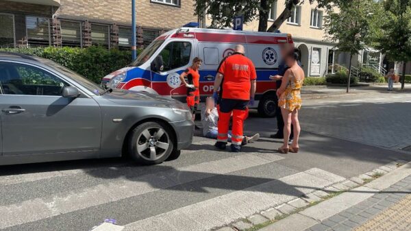 Kierująca samochodem bmw potrąciła seniorkę na pasach, na ul. Kościuszki w Opolu.(Zdjęcia)