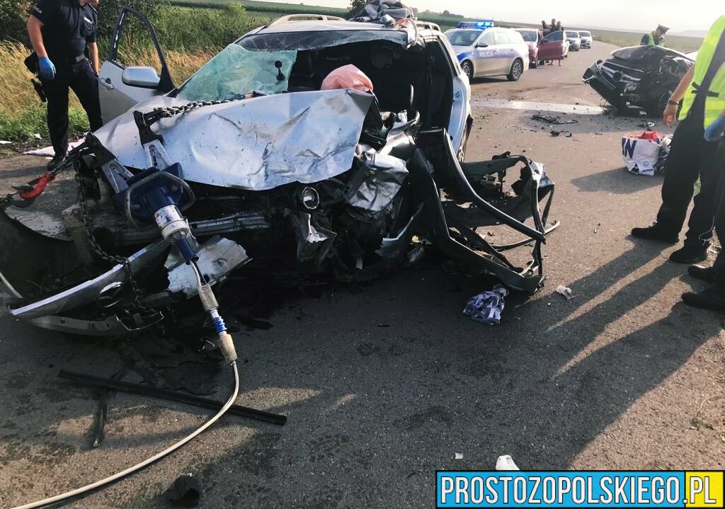 Poważny wypadek z udziałem dwóch osobówek na trasie Strzelce Opolskie - Dolna.