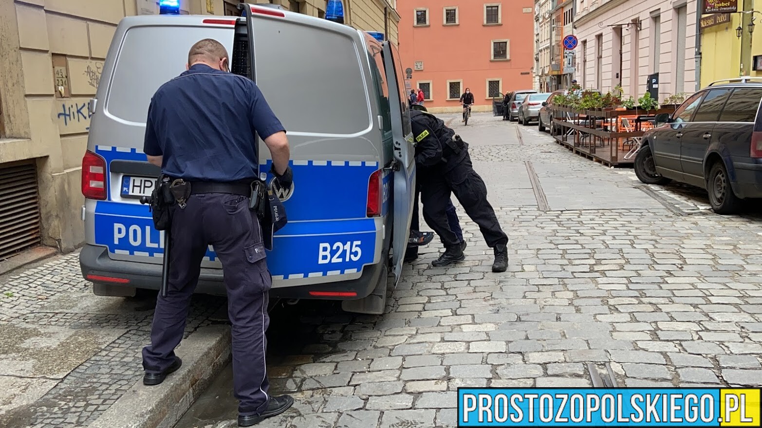 Kryminalni z Głubczyc zatrzymali dwóch mężczyzn za...