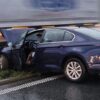 Wypadek na autostradzie A4 na 262 km kierunek Katowice. Samochód uderzył w barierki.