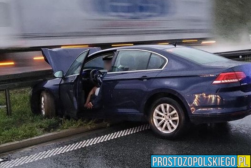 Wypadek na autostradzie A4 na 262 km kierunek Katowice. Samochód uderzył w barierki.