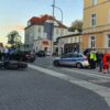 Wypadek kursantki nauki jazdy na motocyklu w centrum Opola. Kobieta została zabrana do szpitala.(Zdjęcia&Wideo)