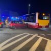 Wypadek z udziałem autobusu MZK. Dwie osoby zostały poszkodowane.(Zdjecia&Wideo)