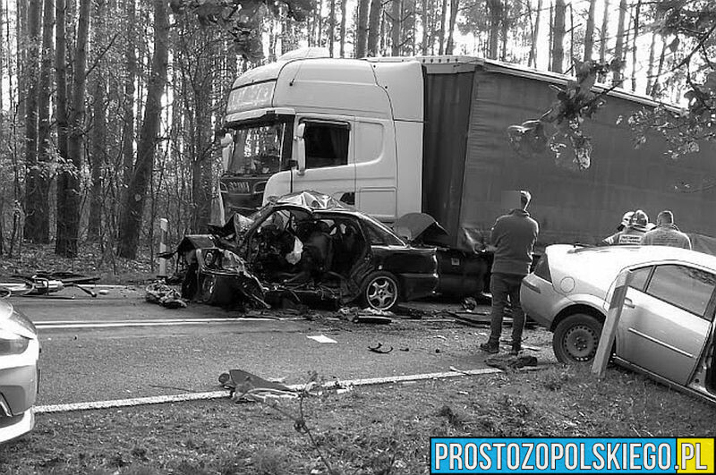Wypadek śmiertelny na DK39 w miejscowości Żaba w powiecie Namysłowskim. Na miejscu lądował LPR.(Zdjęcia&Wideo)