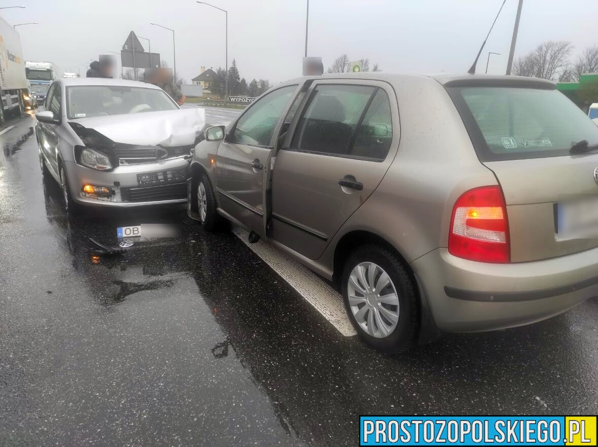 Zderzenie czołowe samochodów na obwodnicy Opola.