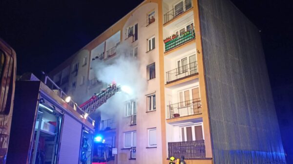 Pożar mieszkania w bloku w Zdzieszowicach.