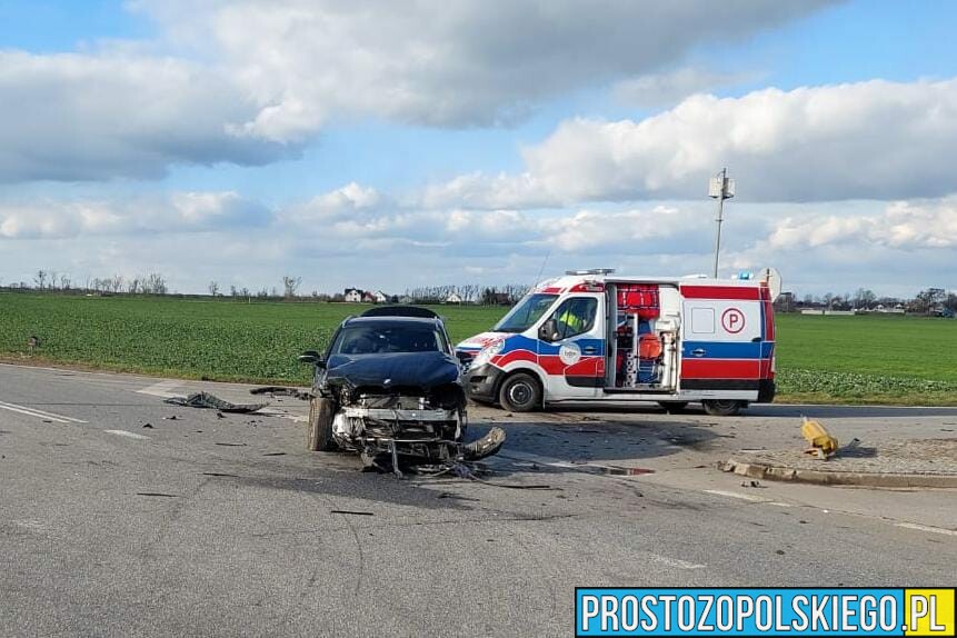 Zderzenie dwóch osobówek na obwodnicy Grodkowa. Dwie osoby poszkodowane. Na miejscu lądował LPR.(Zdjęcia)