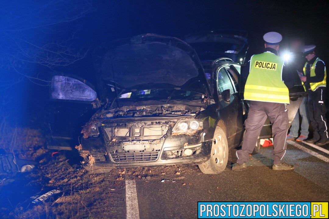 Policyjny pościg zakończył się dachowaniem auta na ul. Teligi w Opolu. Dwie osoby zatrzymane.