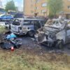 Pożar 4 samochodów na parkingu w Tułowicach.Mężczyzna w aucie miał włączoną farelkę