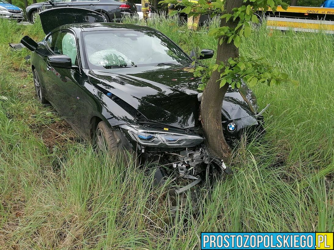 Zderzenie BMW z Passatem na DK 46, w lesie dąbrowskim. (Zdjęcia)