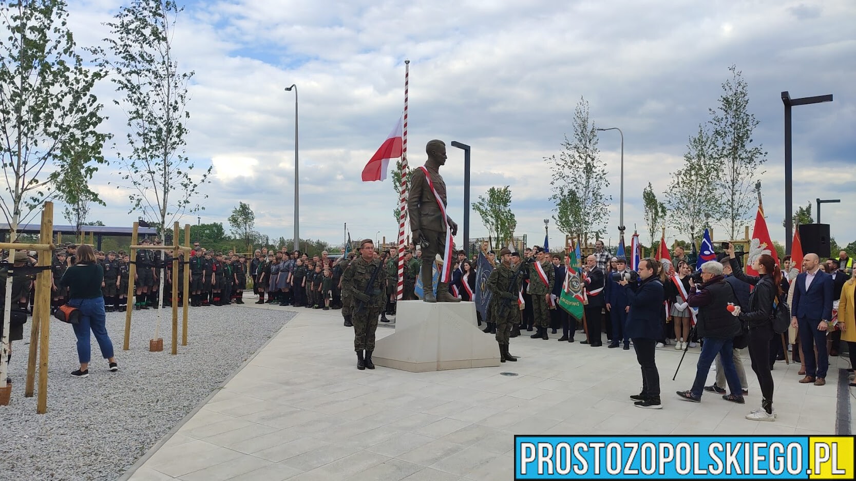 Uroczyste odsłonięcie pomnika Witolda Pileckiego w Opolu.(Zdjęcia&Wideo)