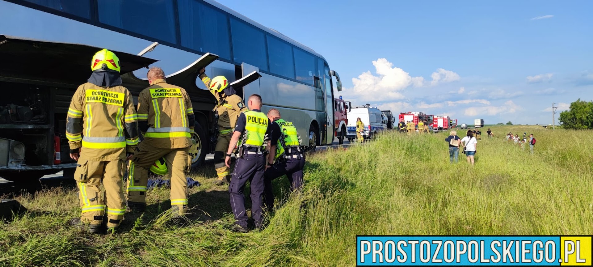 Pożar autobusu na opolskim odcinku autostrady A4.Autobusem podróżowało 41 dzieci plus 5 opiekunów.