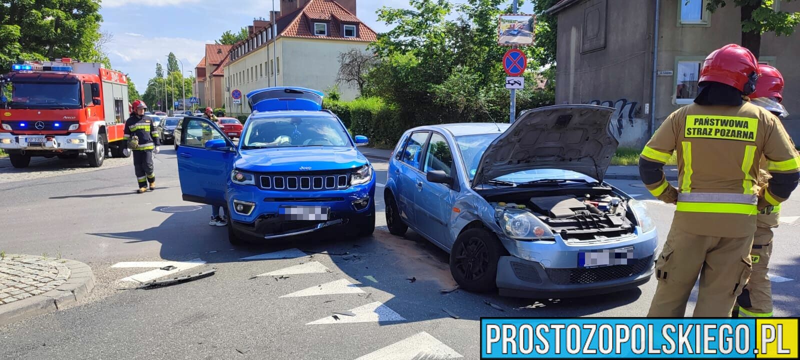 Opole: zderzenie dwóch samochodów na skrzyżowaniu ulic Kolejowa a Rejtana.