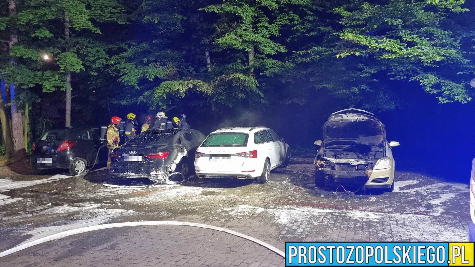 Celowe podpalenie trzech samochodów na parkingu w Kędzierzynie Koźlu !!!