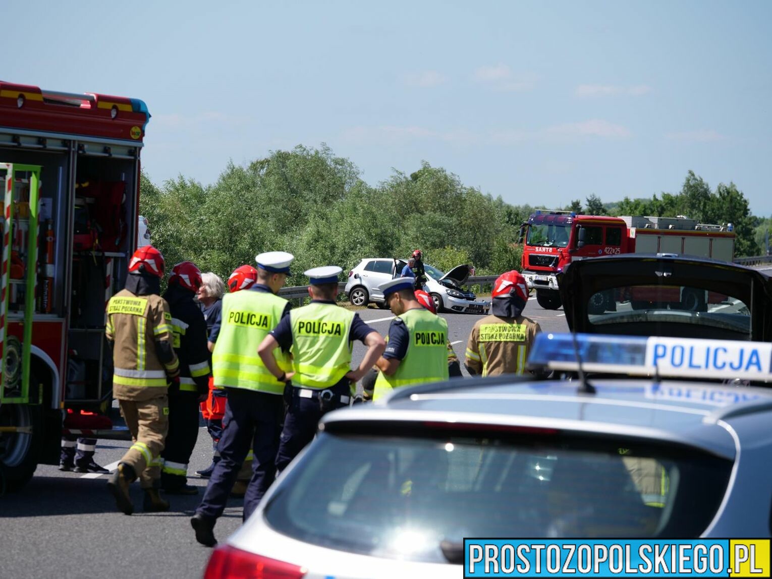 Trzy samochody zderzyły się na obwodnicy na Kędzierzyna-Koźla.Jedna osoba trafiła do szpitala.