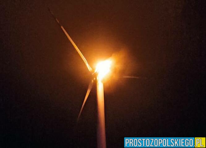 Pożar turbiny wiatrowej w miejscowości Maciowakrze w powiecie kędzierzyńsko kozielskim.(Zdjęcia)