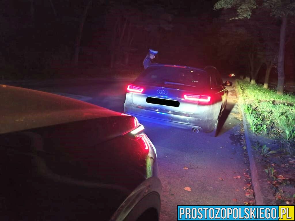 Nocne działania "Drift" w Nysie.23-latkowi kierującemu audi policjanci zatrzymali prawo jazdy.