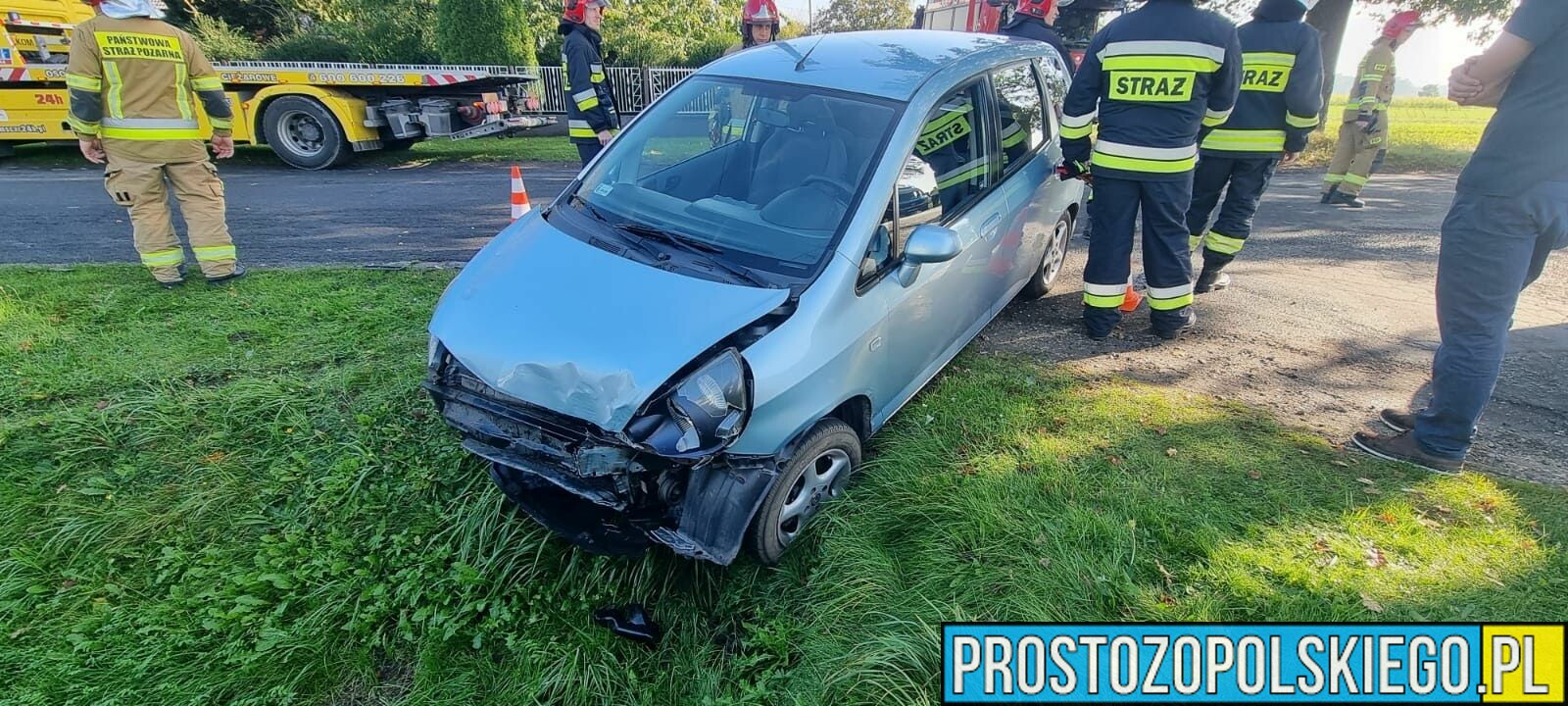 Zderzenie dwóch aut w Jełowej. Jedna osoba została poszkodowana.(Zdjęcia&Wideo)