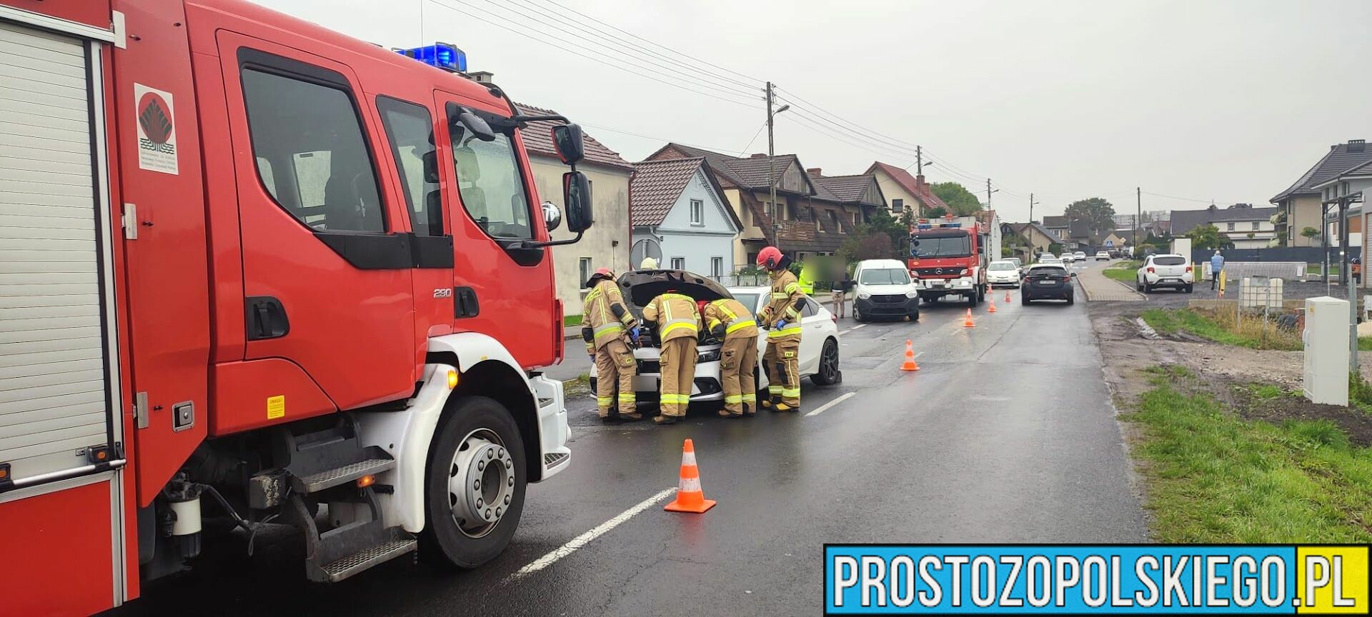 Zderzenie dostawczaka z hondą na ulicy Wygonowej w Opolu.(Zdjecia&Wideo)