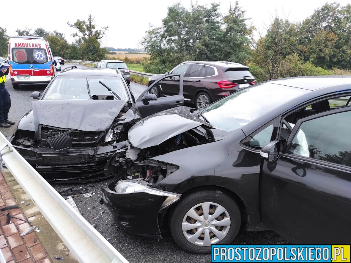 Zderzenie dwóch aut na wiadukcie na ul.Niemodlińskiej w Opolu.(Zdjęcia&Wideo)
